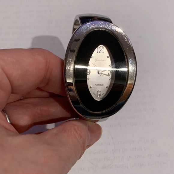 Geneva Platinum Accessories - Vintage Geneva oval black and chrome face bracelet Japan movement needs battery